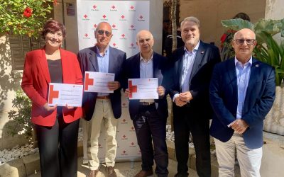 Cruz Roja Elche premia a tres investigadores UMH